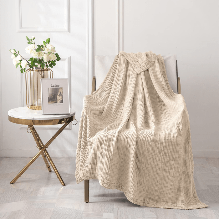 16 Most Comfortable Blankets – Softest Blankets Out There